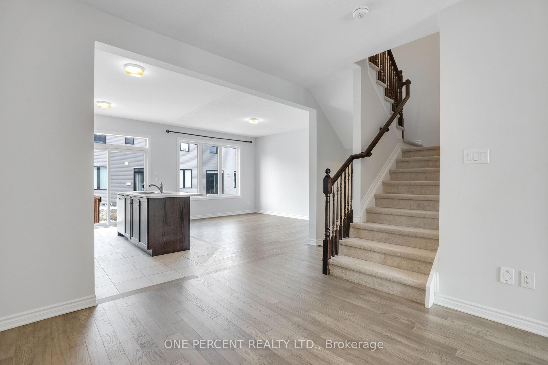 Photo 7 of 733 Megrez Way, Ottawa, Barrhaven - Half Moon Bay — HOMEH
