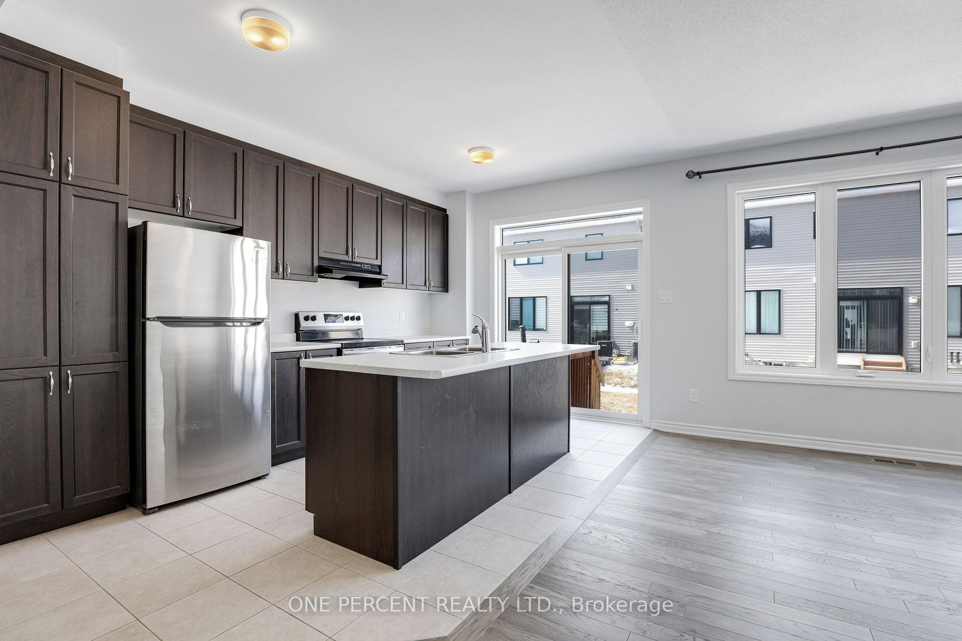 Photo 9 of 733 Megrez Way, Ottawa, Barrhaven - Half Moon Bay — HOMEH
