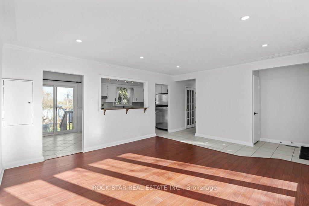 Photo 5 of 149 Victor Boulevard, Hamilton, Greeningdon — HOMEH