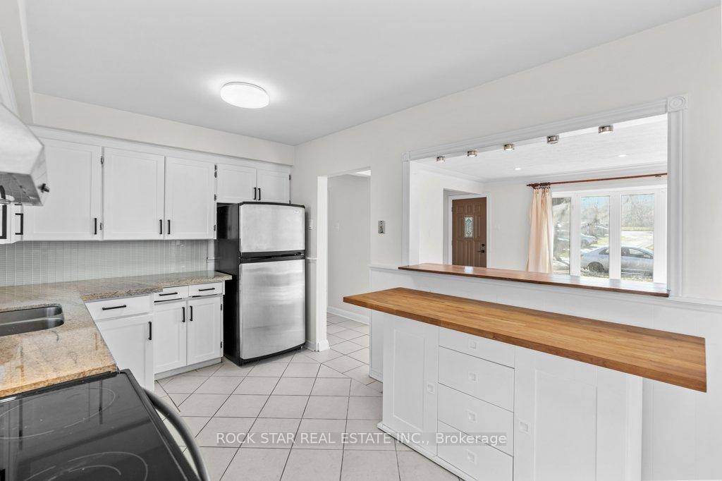 Photo 10 of 149 Victor Boulevard, Hamilton, Greeningdon — HOMEH