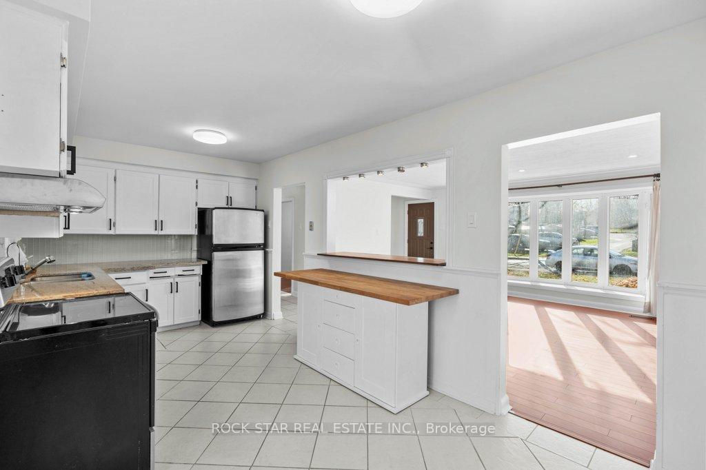 Photo 13 of 149 Victor Boulevard, Hamilton, Greeningdon — HOMEH