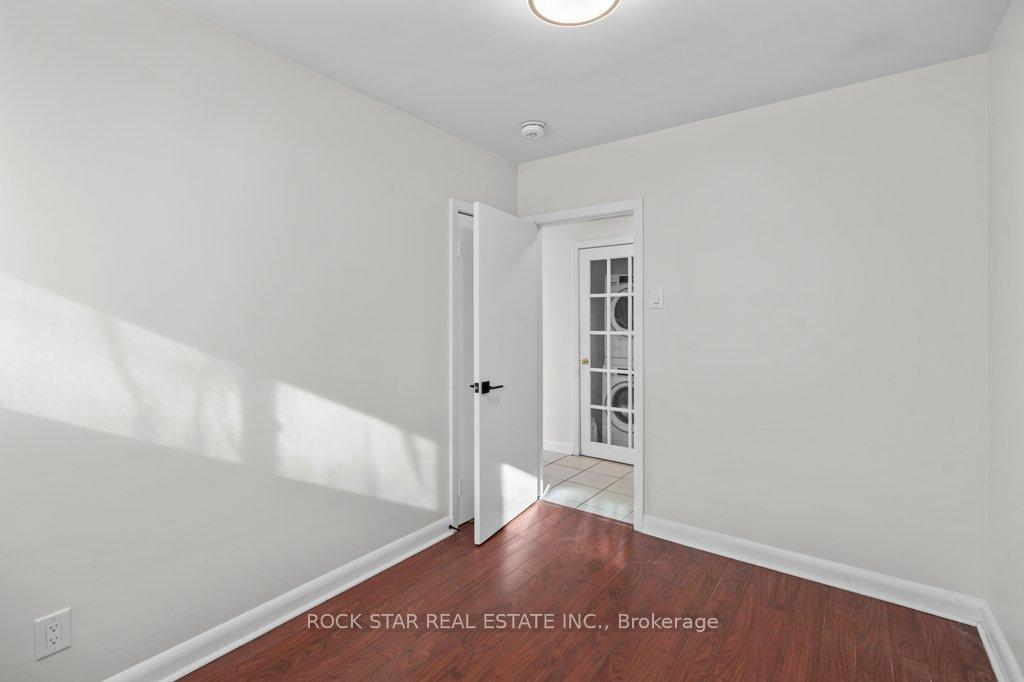 Photo 16 of 149 Victor Boulevard, Hamilton, Greeningdon — HOMEH