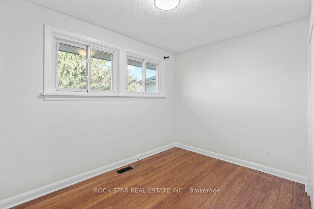 Photo 19 of 149 Victor Boulevard, Hamilton, Greeningdon — HOMEH