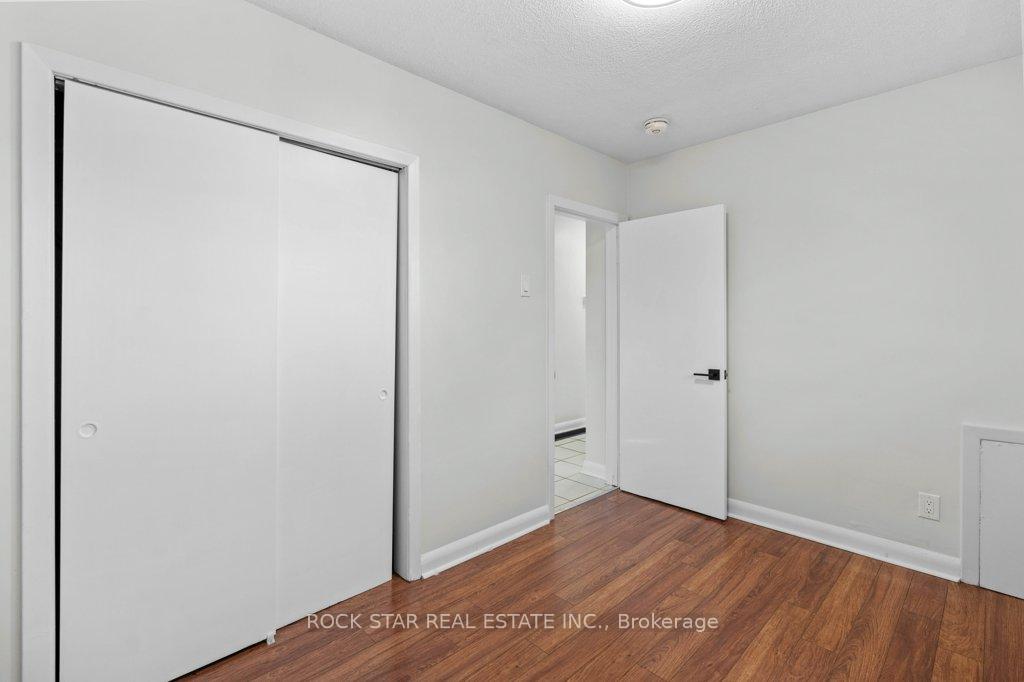 Photo 20 of 149 Victor Boulevard, Hamilton, Greeningdon — HOMEH