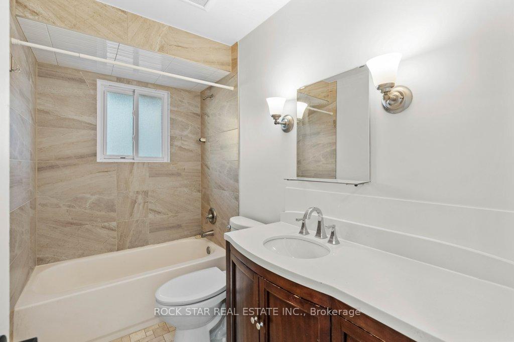 Photo 21 of 149 Victor Boulevard, Hamilton, Greeningdon — HOMEH