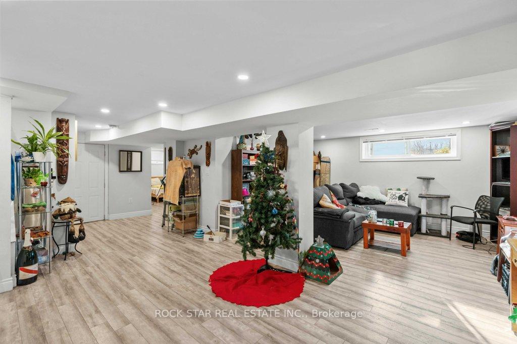 Photo 27 of 149 Victor Boulevard, Hamilton, Greeningdon — HOMEH