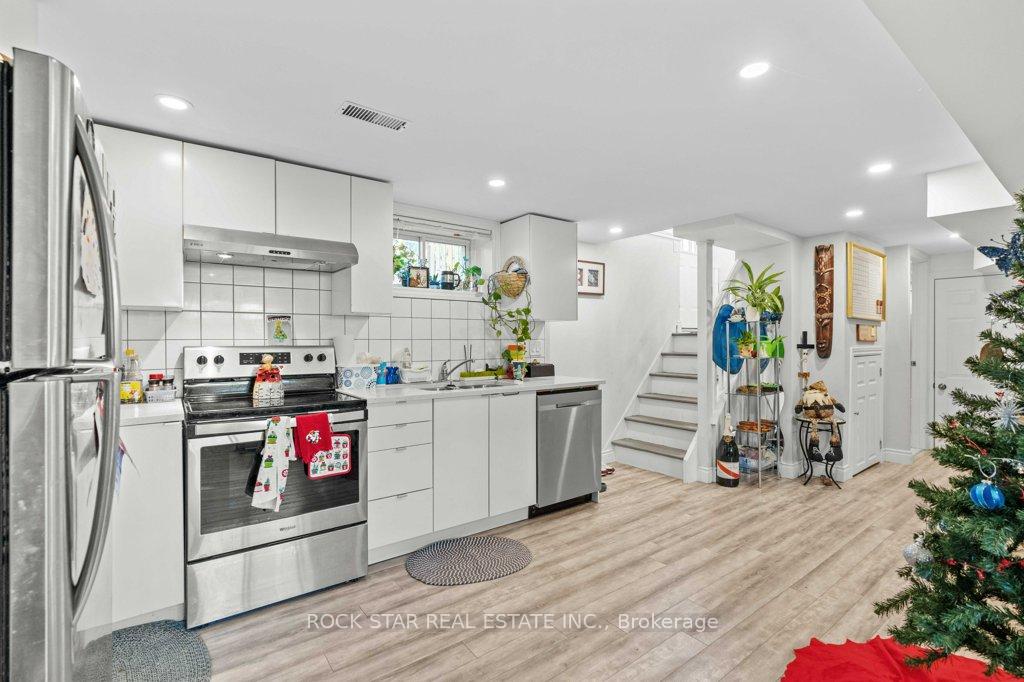 Photo 28 of 149 Victor Boulevard, Hamilton, Greeningdon — HOMEH