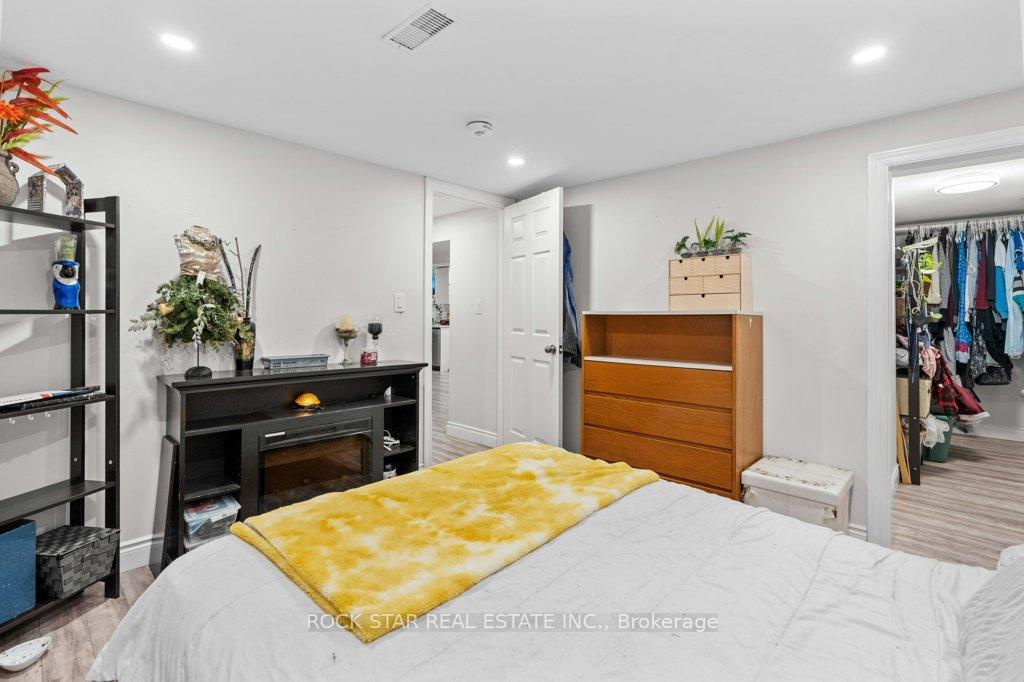 Photo 36 of 149 Victor Boulevard, Hamilton, Greeningdon — HOMEH