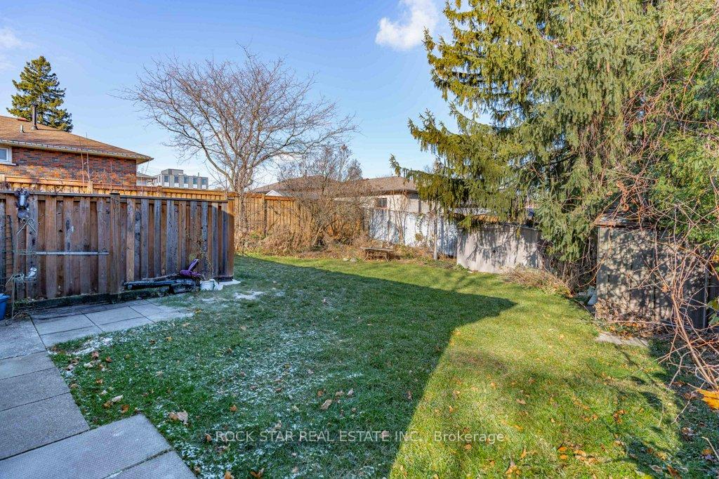 Photo 37 of 149 Victor Boulevard, Hamilton, Greeningdon — HOMEH
