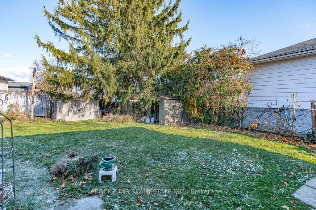 Photo 38 of 149 Victor Boulevard, Hamilton, Greeningdon — HOMEH