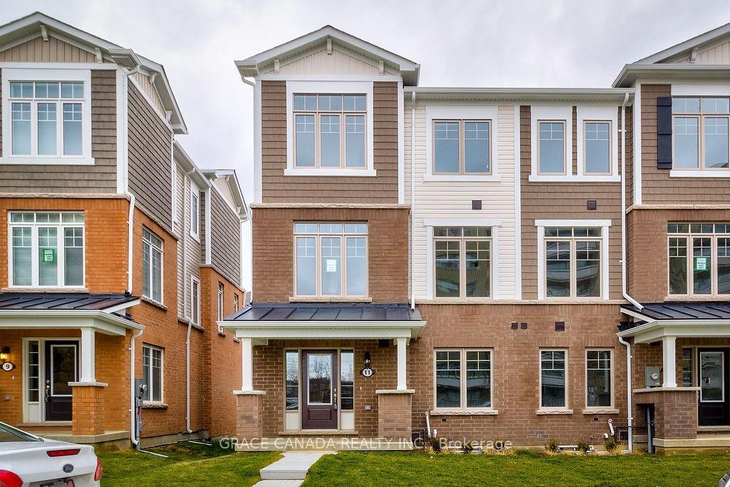 Front of 11 Canoe Lane