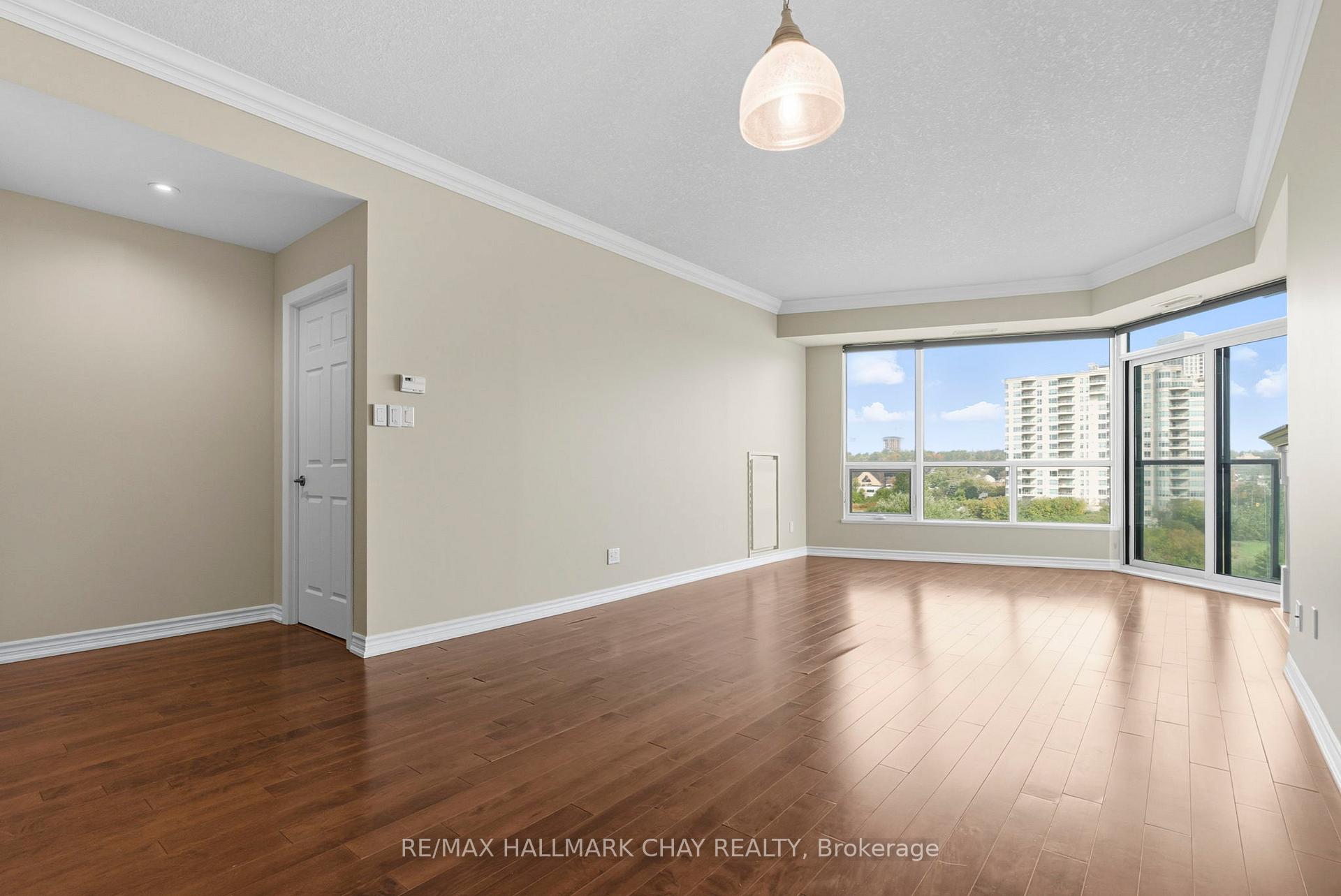 Photo 3 of Unit 603, 33 Ellen Street, Barrie, City Centre — HOMEH