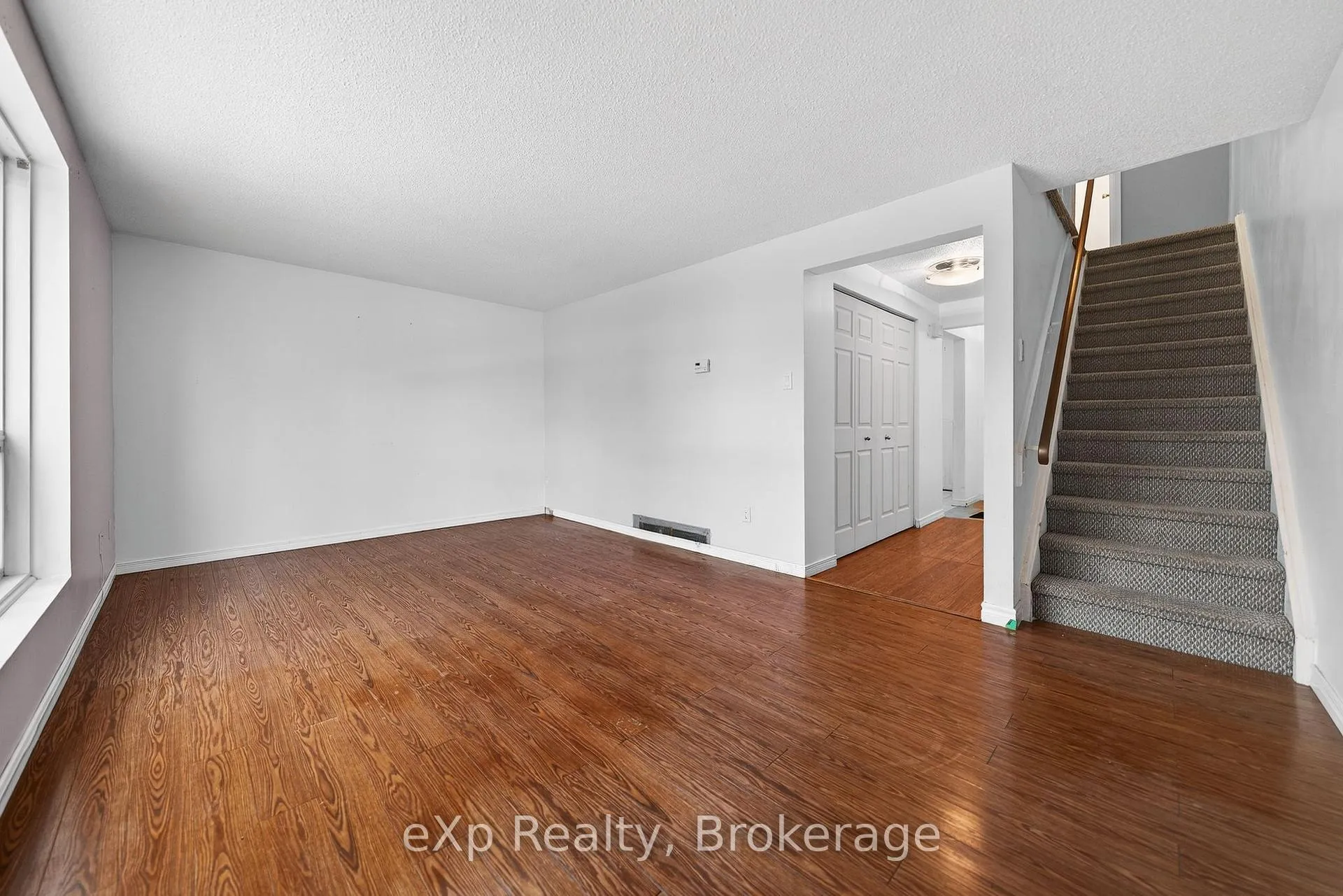 Photo 16 of Unit 66, 539 Willow Road, Guelph, Willow West/Sugarbush/West Acres — HOMEH