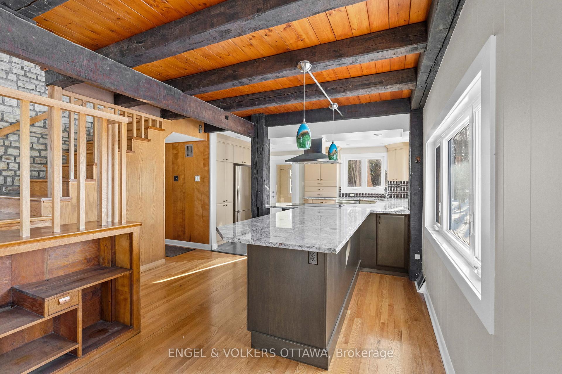 Photo 10 of 32 Ryeburn Drive, Ottawa, Riverside South/Gloucester Glen — HOMEH