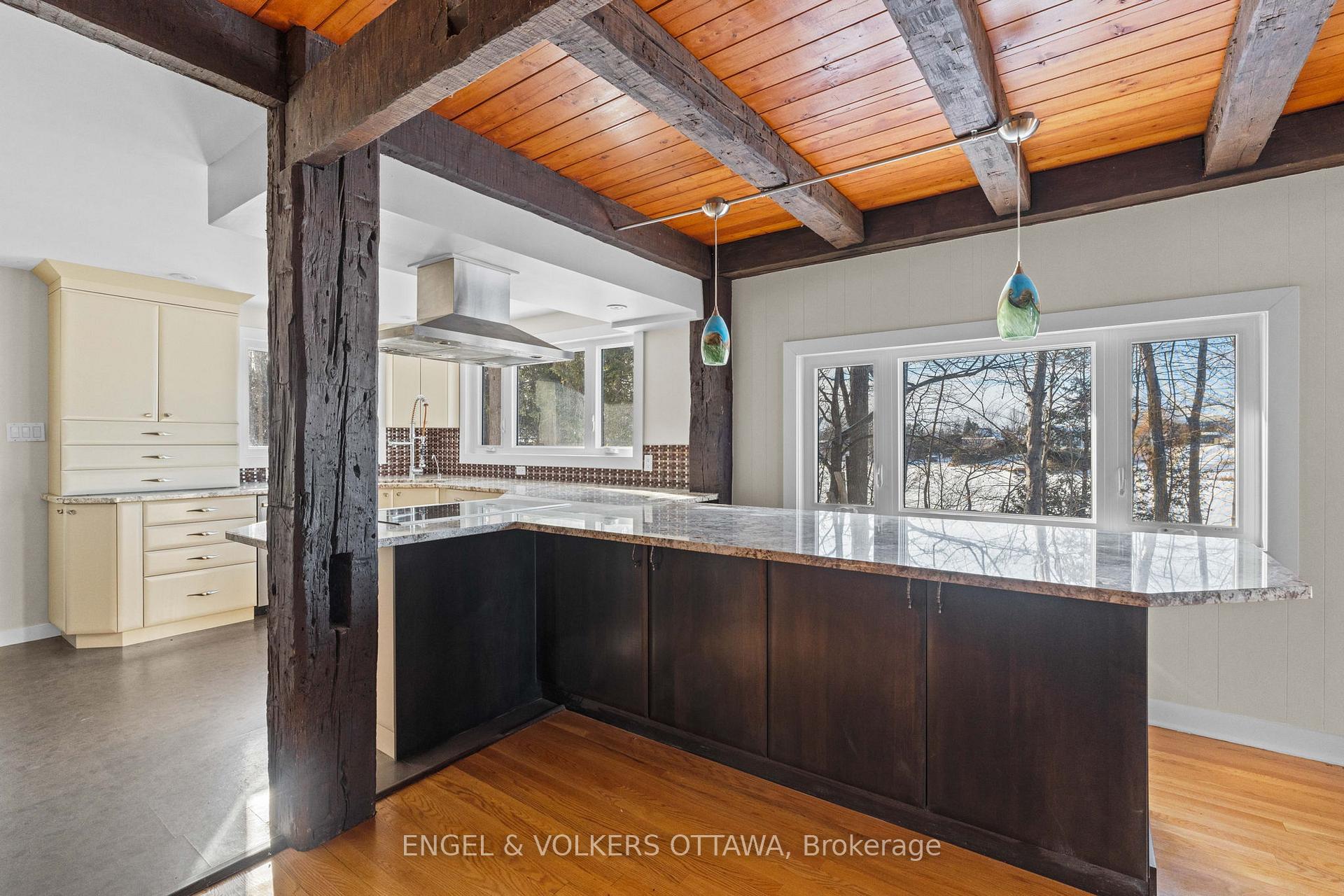 Photo 11 of 32 Ryeburn Drive, Ottawa, Riverside South/Gloucester Glen — HOMEH