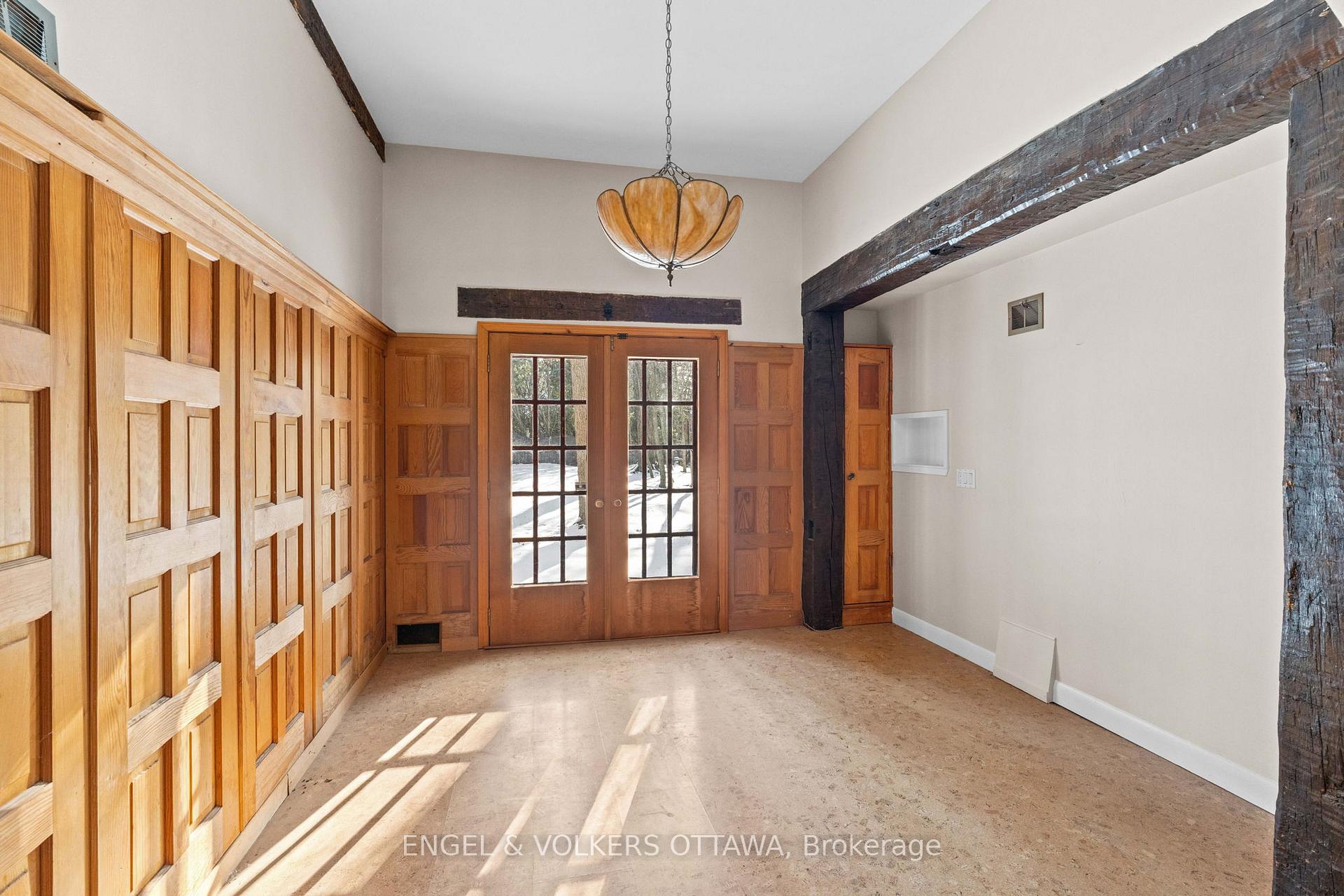 Photo 16 of 32 Ryeburn Drive, Ottawa, Riverside South/Gloucester Glen — HOMEH