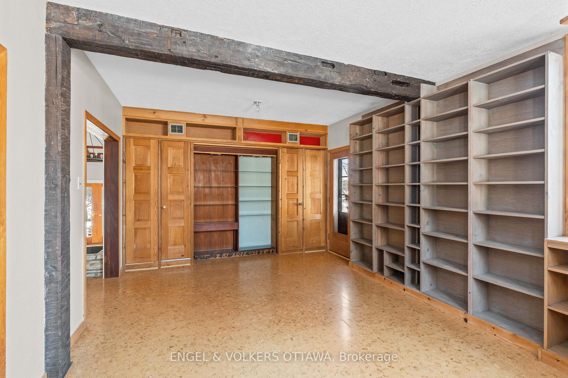Photo 15 of 32 Ryeburn Drive, Ottawa, Riverside South/Gloucester Glen — HOMEH
