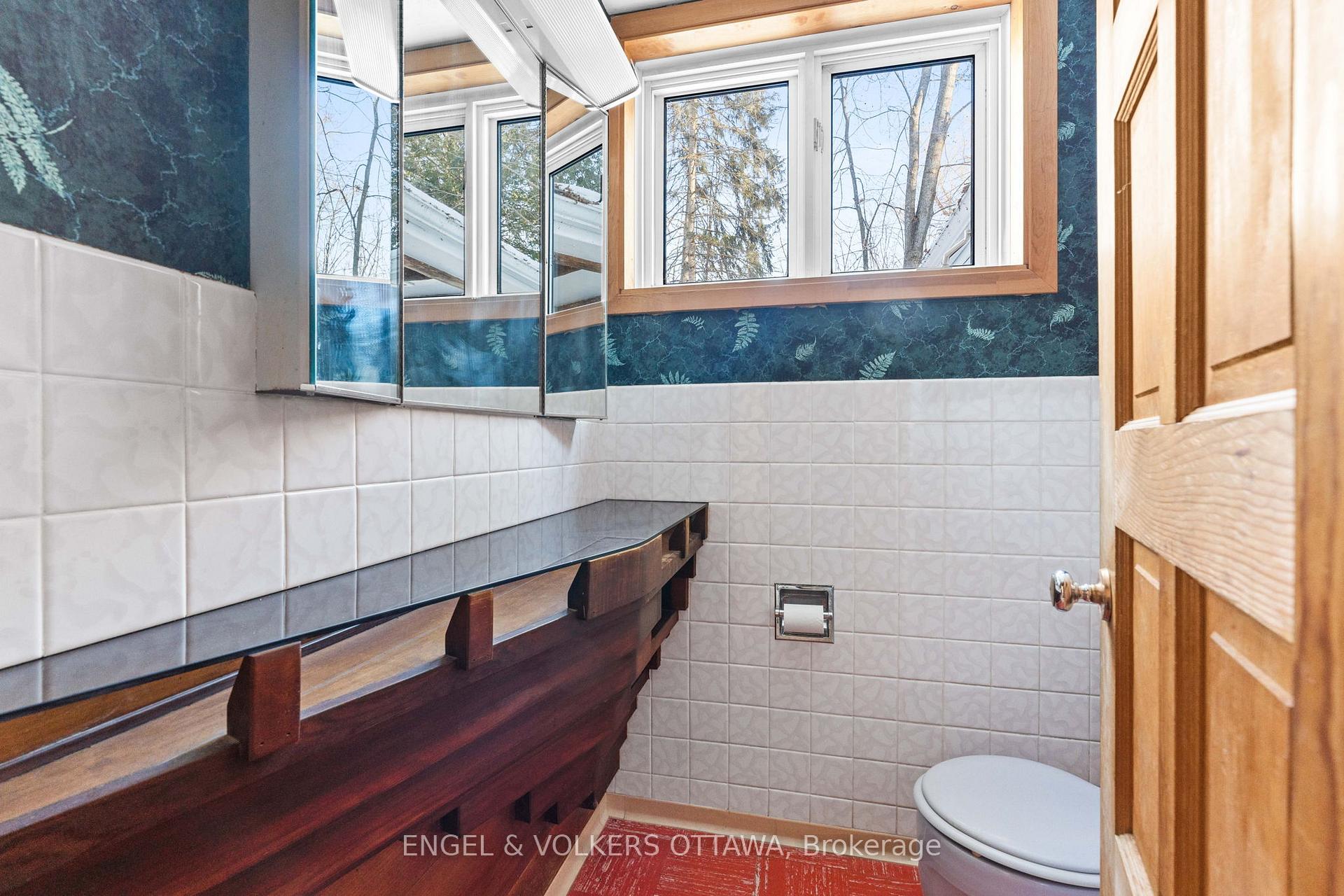 Photo 17 of 32 Ryeburn Drive, Ottawa, Riverside South/Gloucester Glen — HOMEH