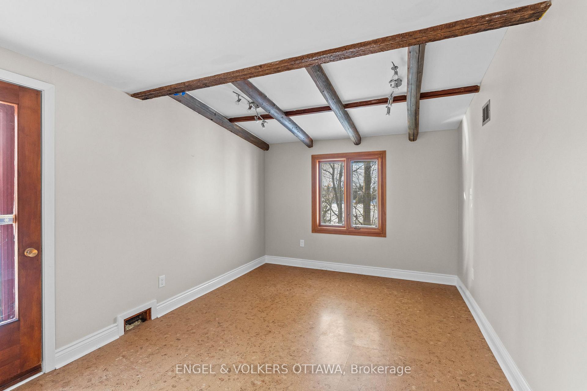Photo 28 of 32 Ryeburn Drive, Ottawa, Riverside South/Gloucester Glen — HOMEH