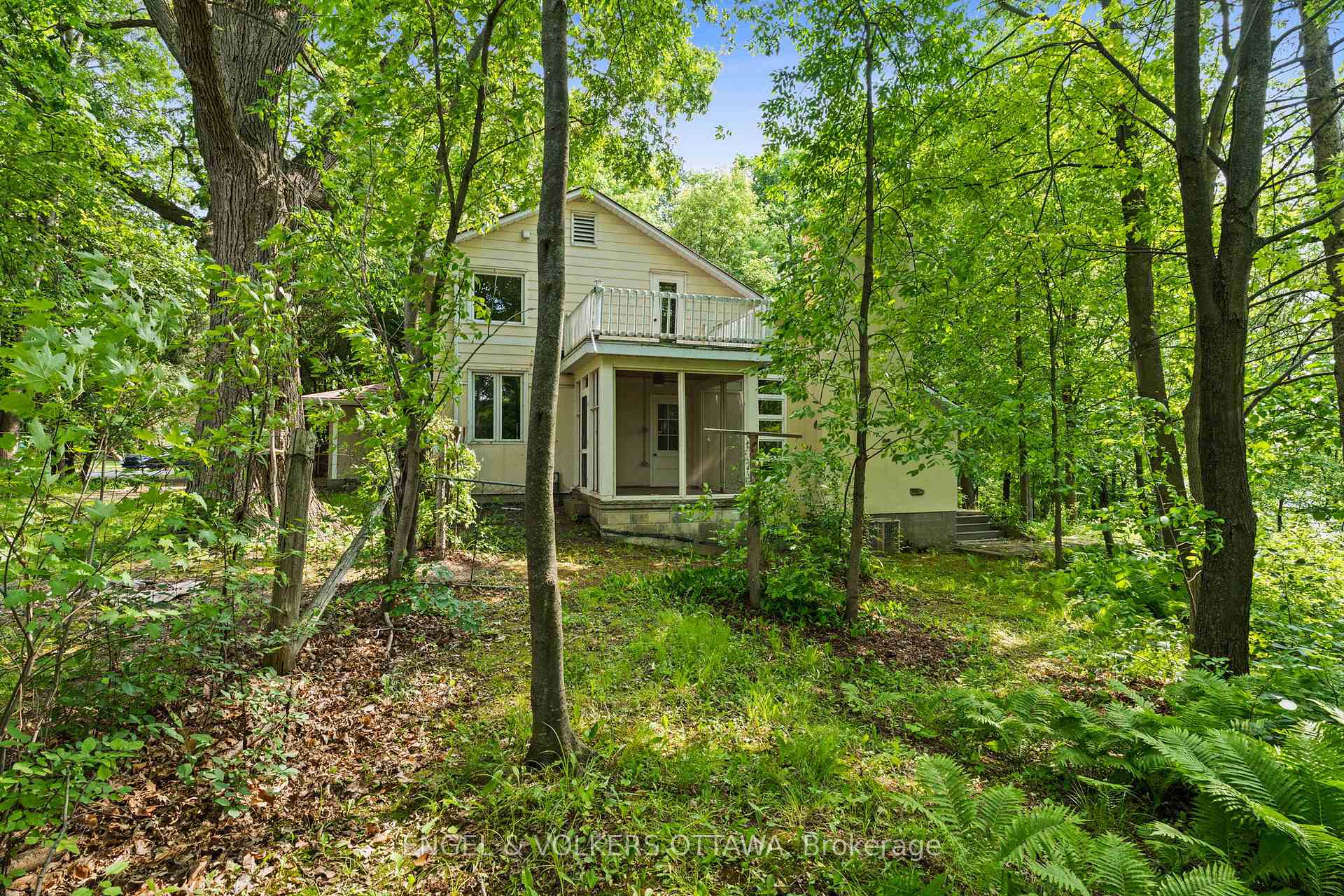 Photo 31 of 32 Ryeburn Drive, Ottawa, Riverside South/Gloucester Glen — HOMEH
