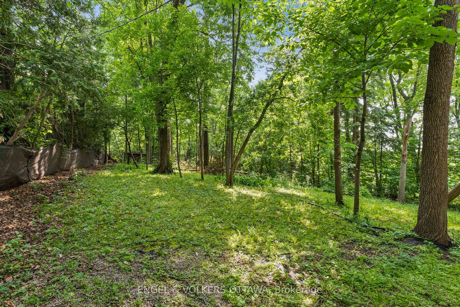 Photo 37 of 32 Ryeburn Drive, Ottawa, Riverside South/Gloucester Glen — HOMEH