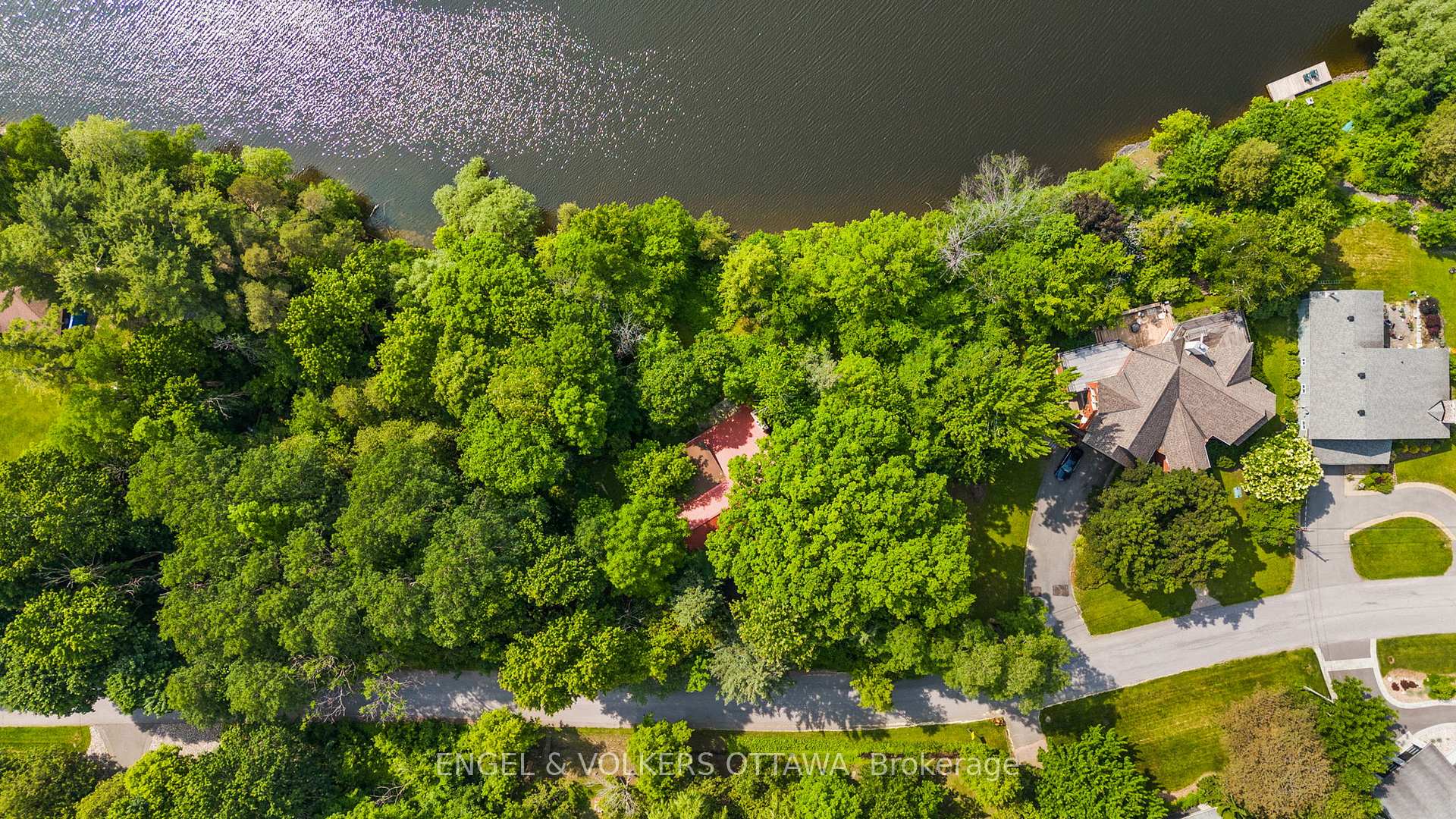 Photo 40 of 32 Ryeburn Drive, Ottawa, Riverside South/Gloucester Glen — HOMEH