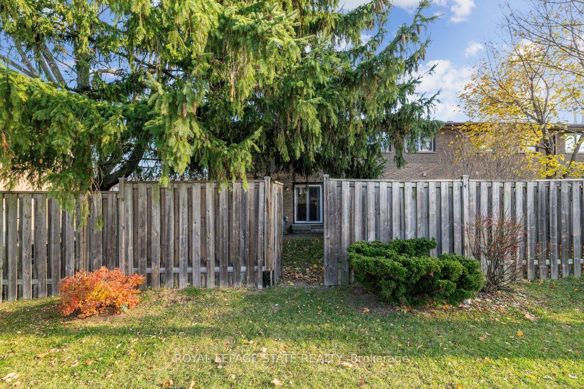 Photo 24 of Unit 17, 1455 Garth Street, Hamilton, Sheldon — HOMEH