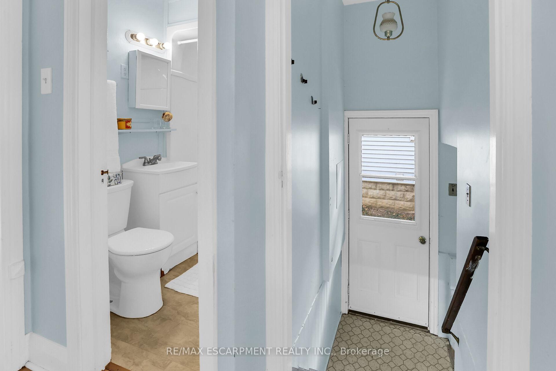Photo 14 of 15 Verdun Avenue, St. Catharines, Port Dalhousie — HOMEH