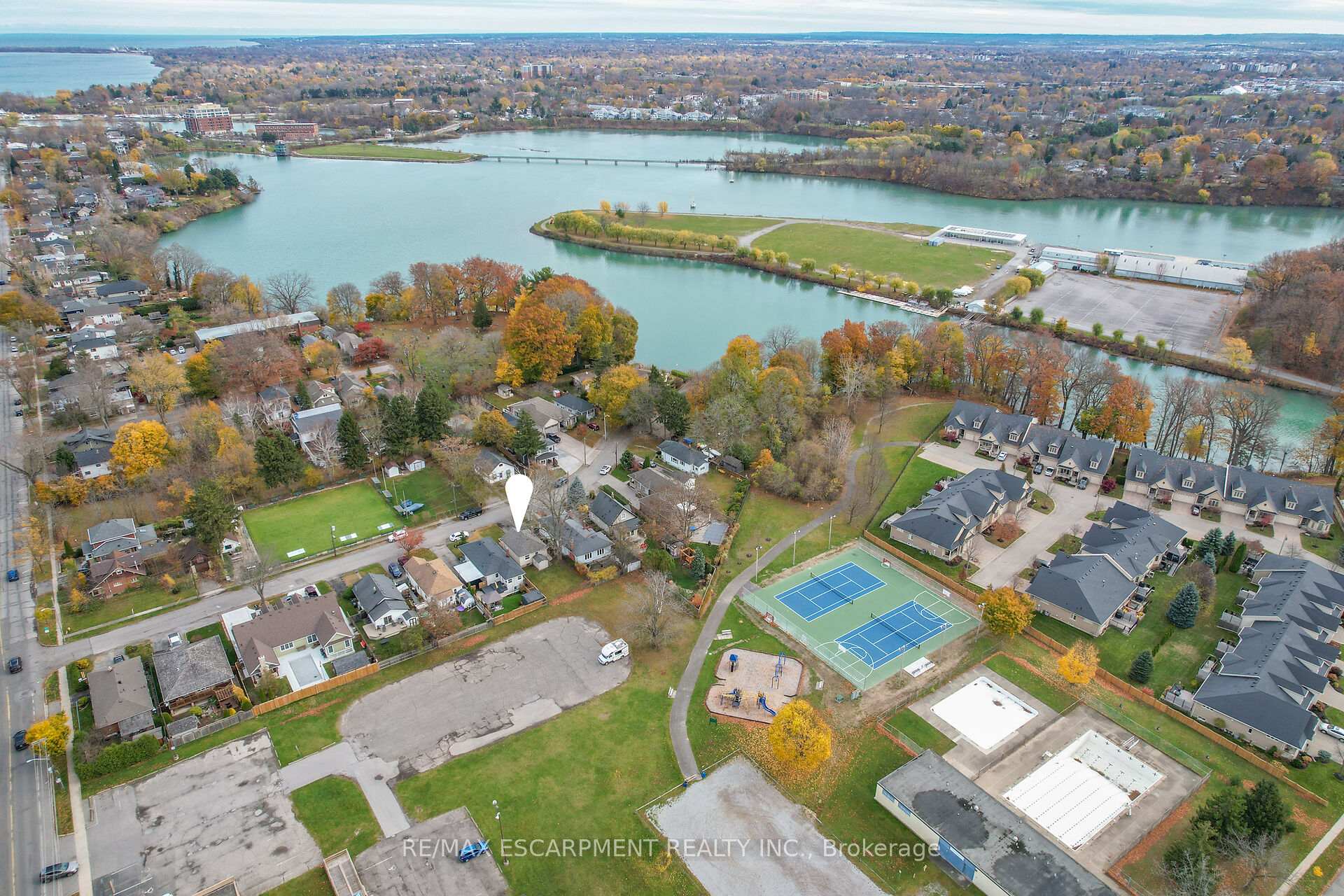 Photo 24 of 15 Verdun Avenue, St. Catharines, Port Dalhousie — HOMEH