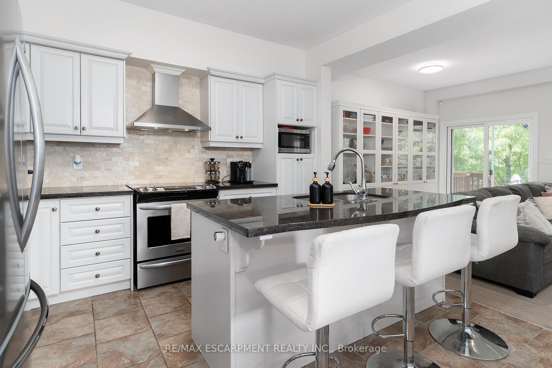 Photo 6 of Unit 14, 345 Glancaster Road, Hamilton, Villages of Glancaster — HOMEH