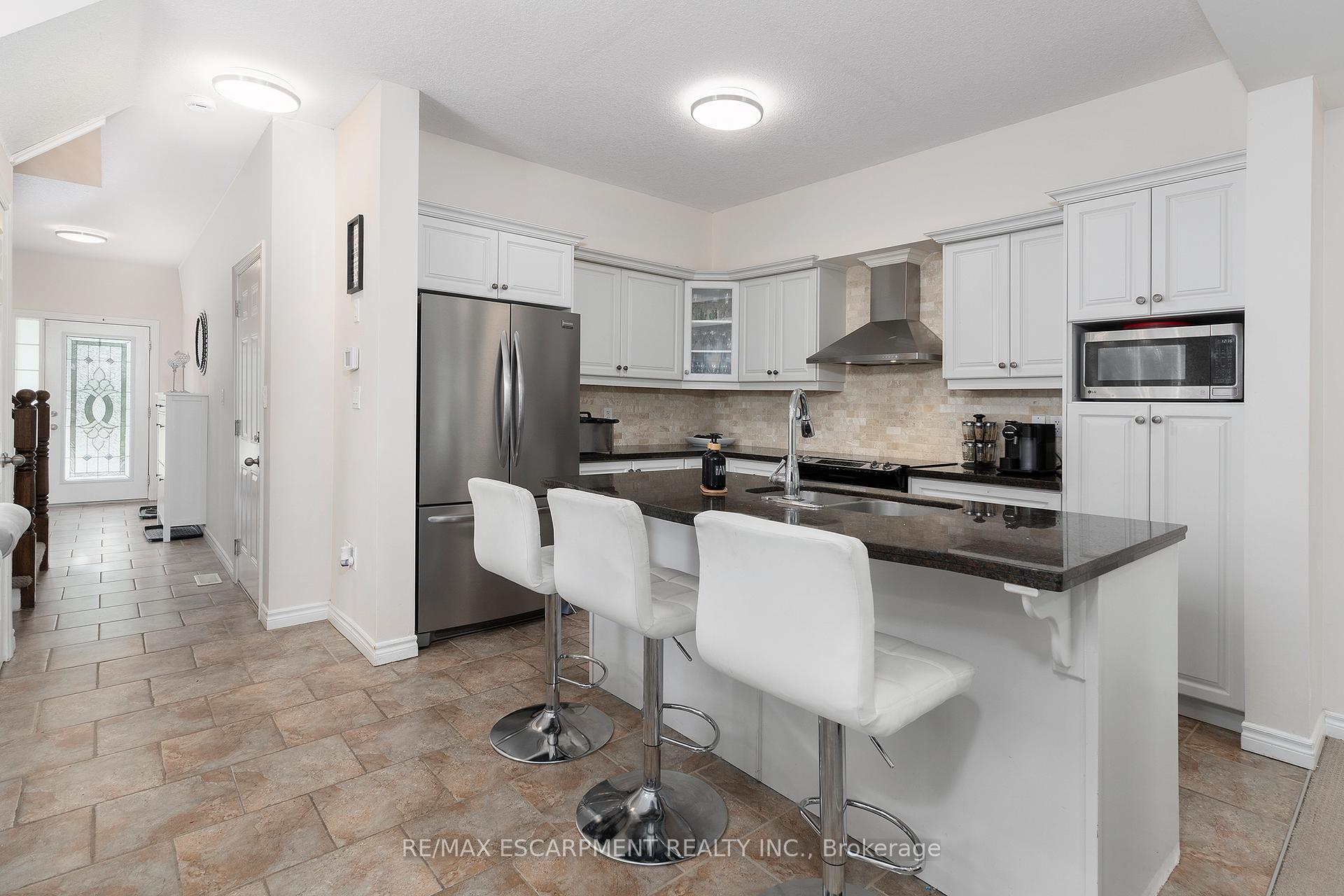 Photo 7 of Unit 14, 345 Glancaster Road, Hamilton, Villages of Glancaster — HOMEH