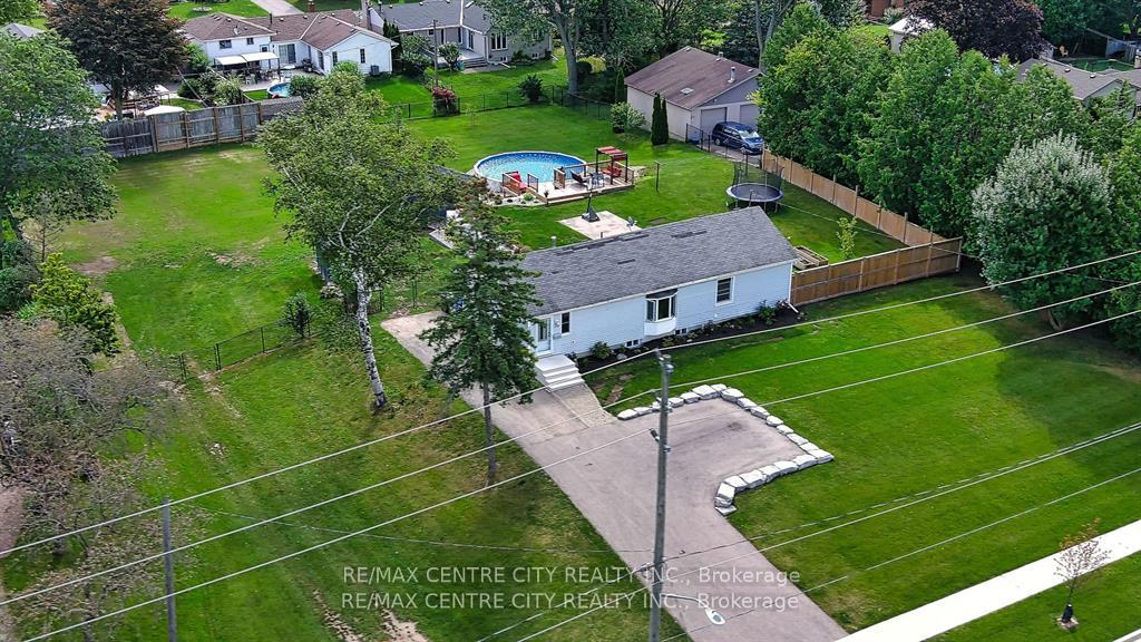Photo 1 of 161 Fairview Avenue, St. Thomas — HOMEH