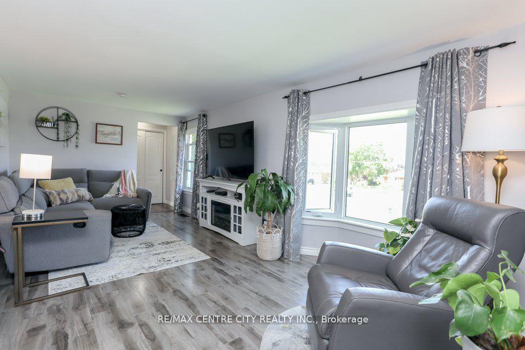 Photo 14 of 161 Fairview Avenue, St. Thomas — HOMEH