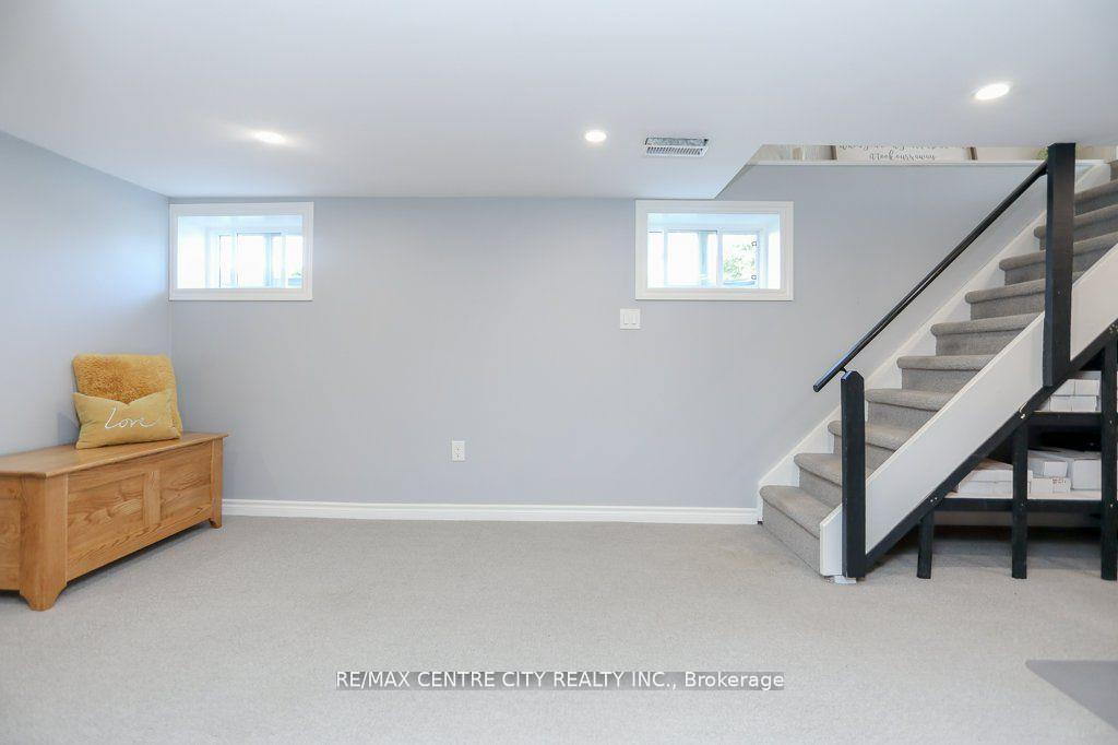 Photo 23 of 161 Fairview Avenue, St. Thomas — HOMEH