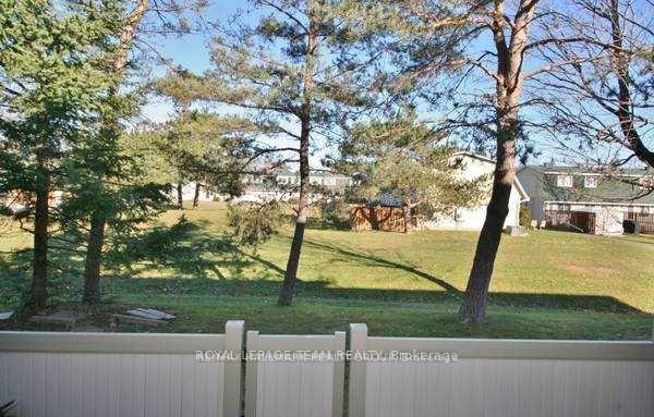 Photo 20 of 1957 Stonehenge Crescent, Ottawa, Pineview — HOMEH
