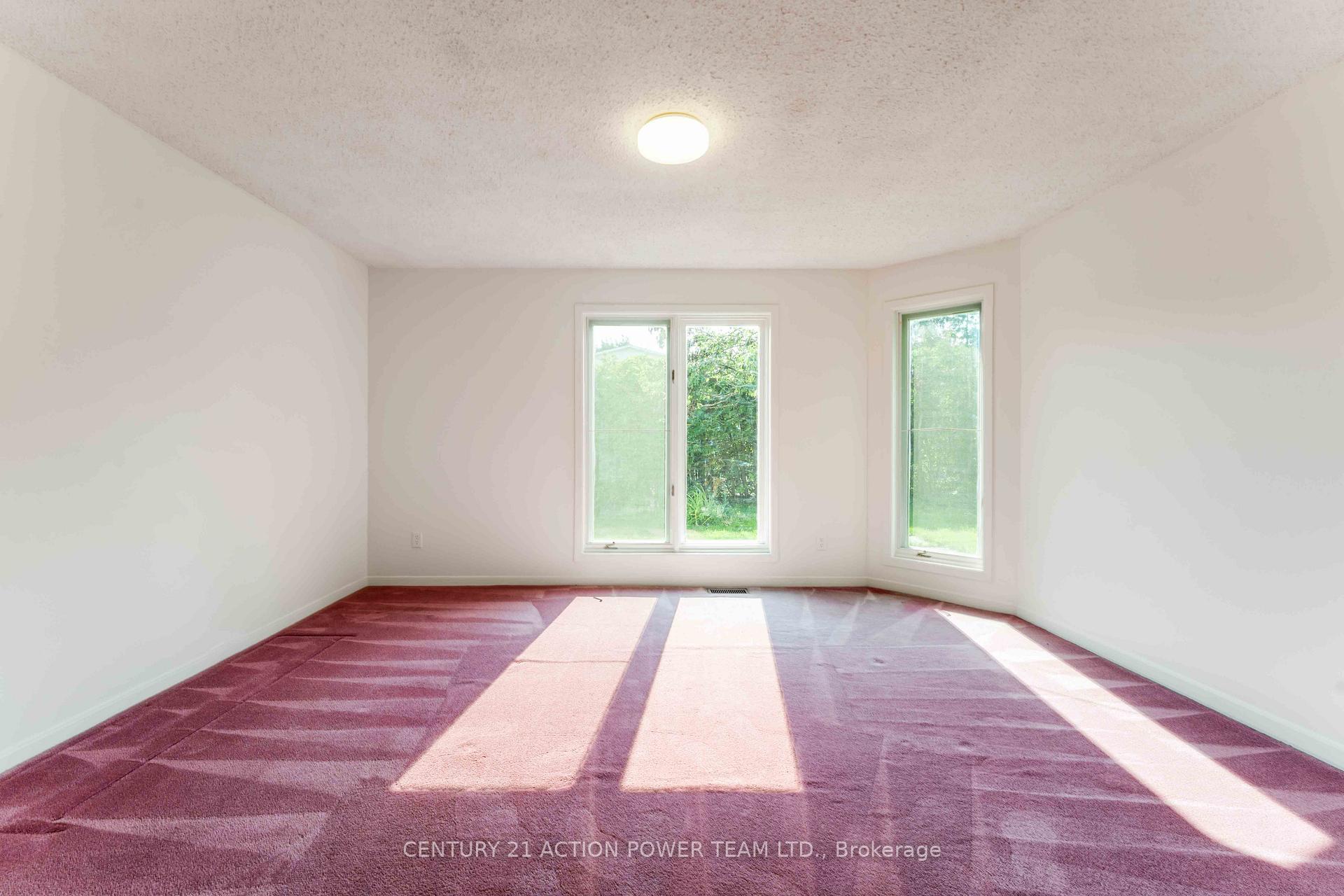 Photo 18 of 63 Chesterton Drive, Ottawa, Borden Farm/Stewart Farm/Carleton Heights/Parkwood Hills — HOMEH