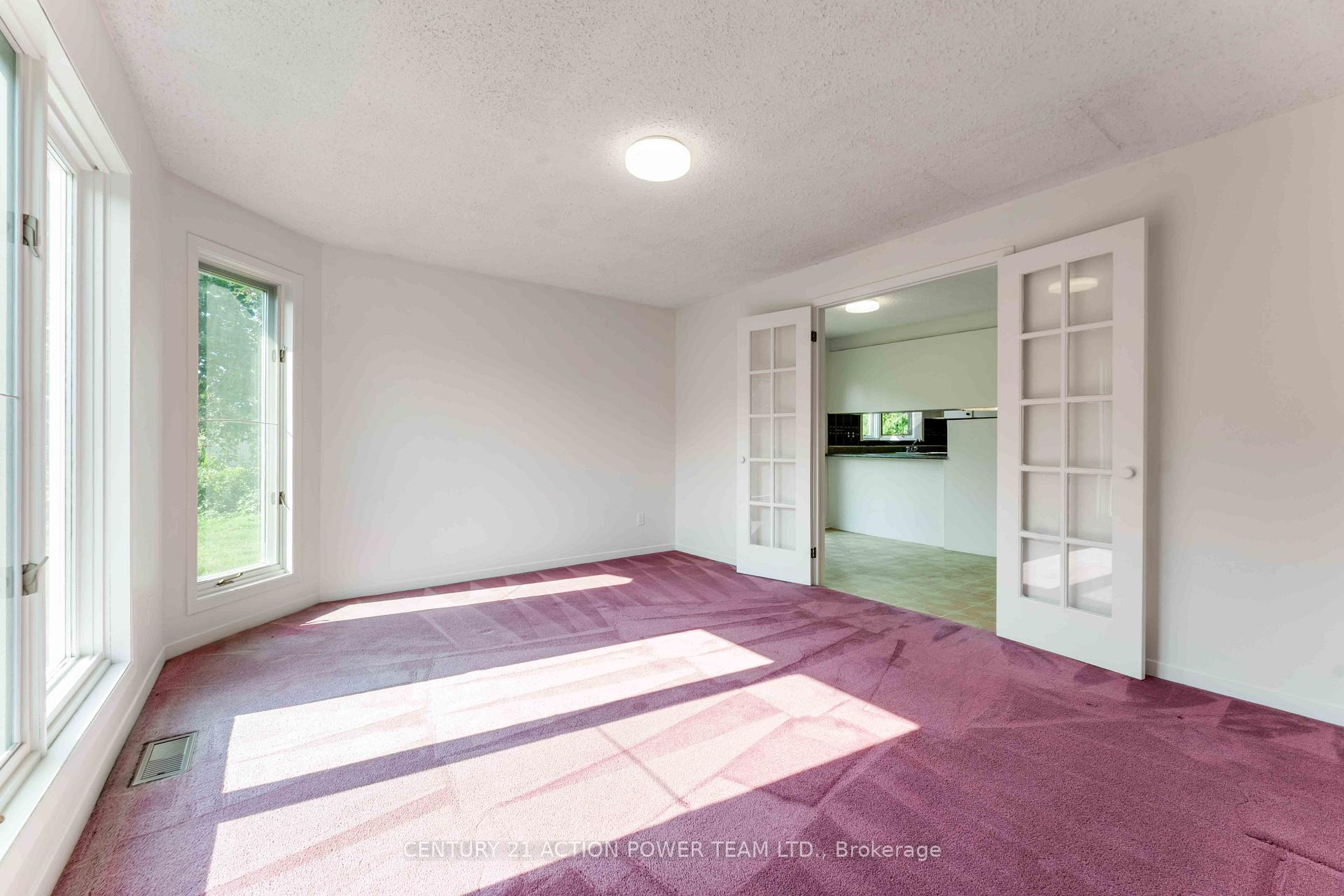 Photo 14 of 63 Chesterton Drive, Ottawa, Borden Farm/Stewart Farm/Carleton Heights/Parkwood Hills — HOMEH