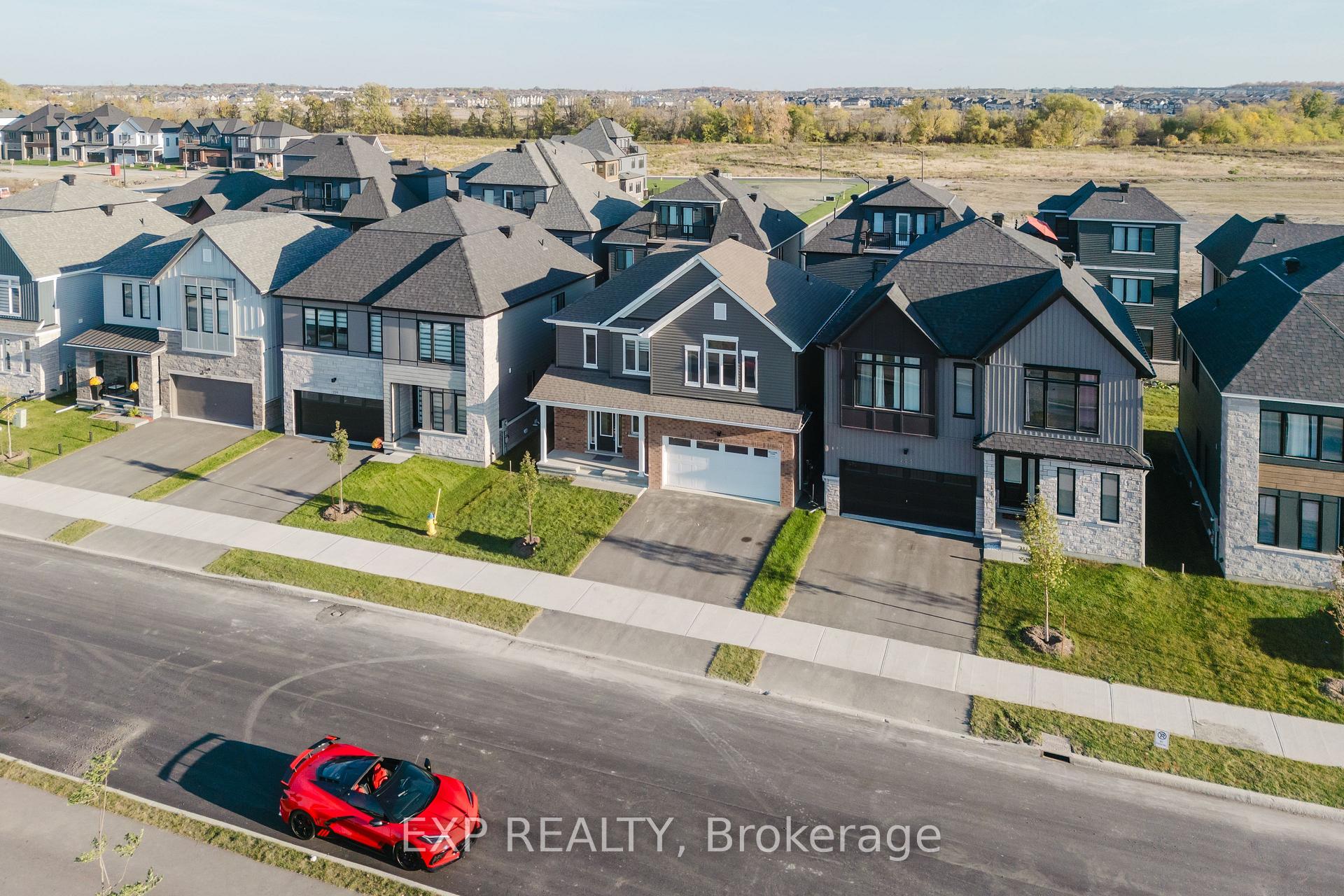 Photo 3 of 227 Conservancy Drive SE, Ottawa, Barrhaven - Heritage Park — HOMEH