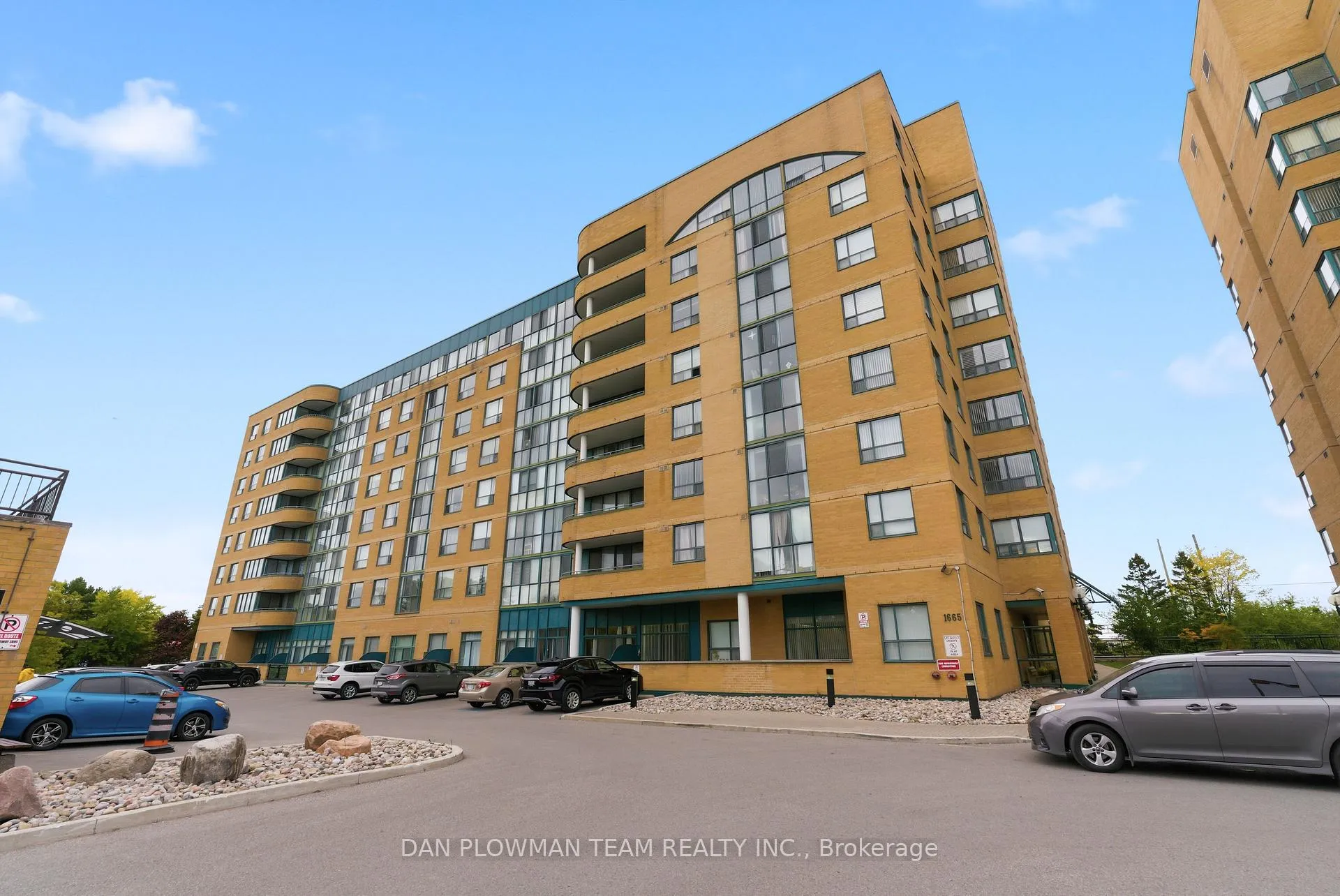 Front of Unit 314, 1665 Pickering Parkway