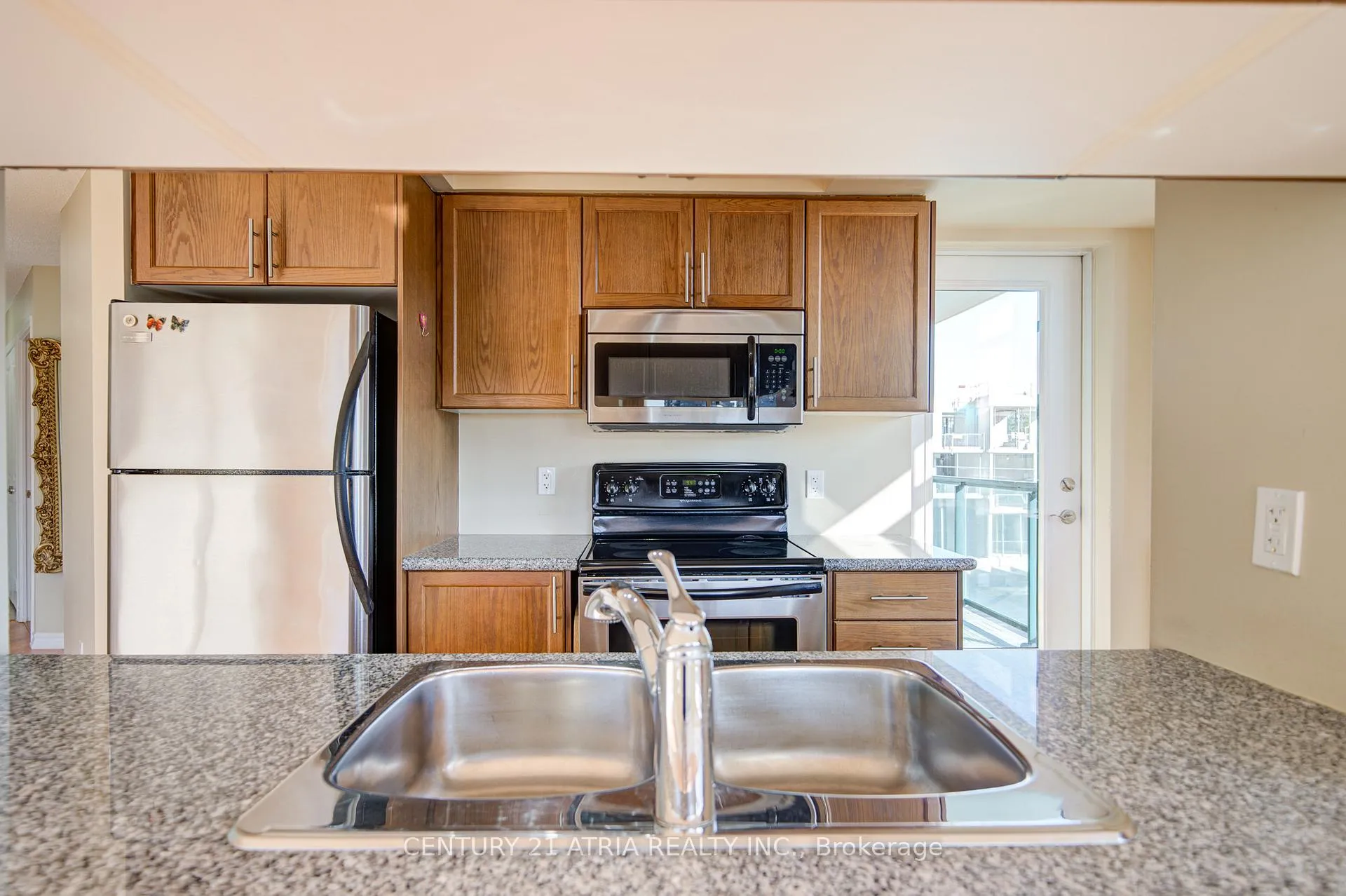 Photo 7 of Unit 308, 18 Harding Boulevard, Richmond Hill, Harding — HOMEH
