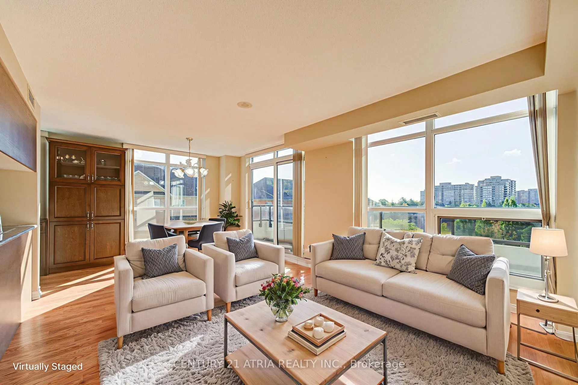 Photo 8 of Unit 308, 18 Harding Boulevard, Richmond Hill, Harding — HOMEH