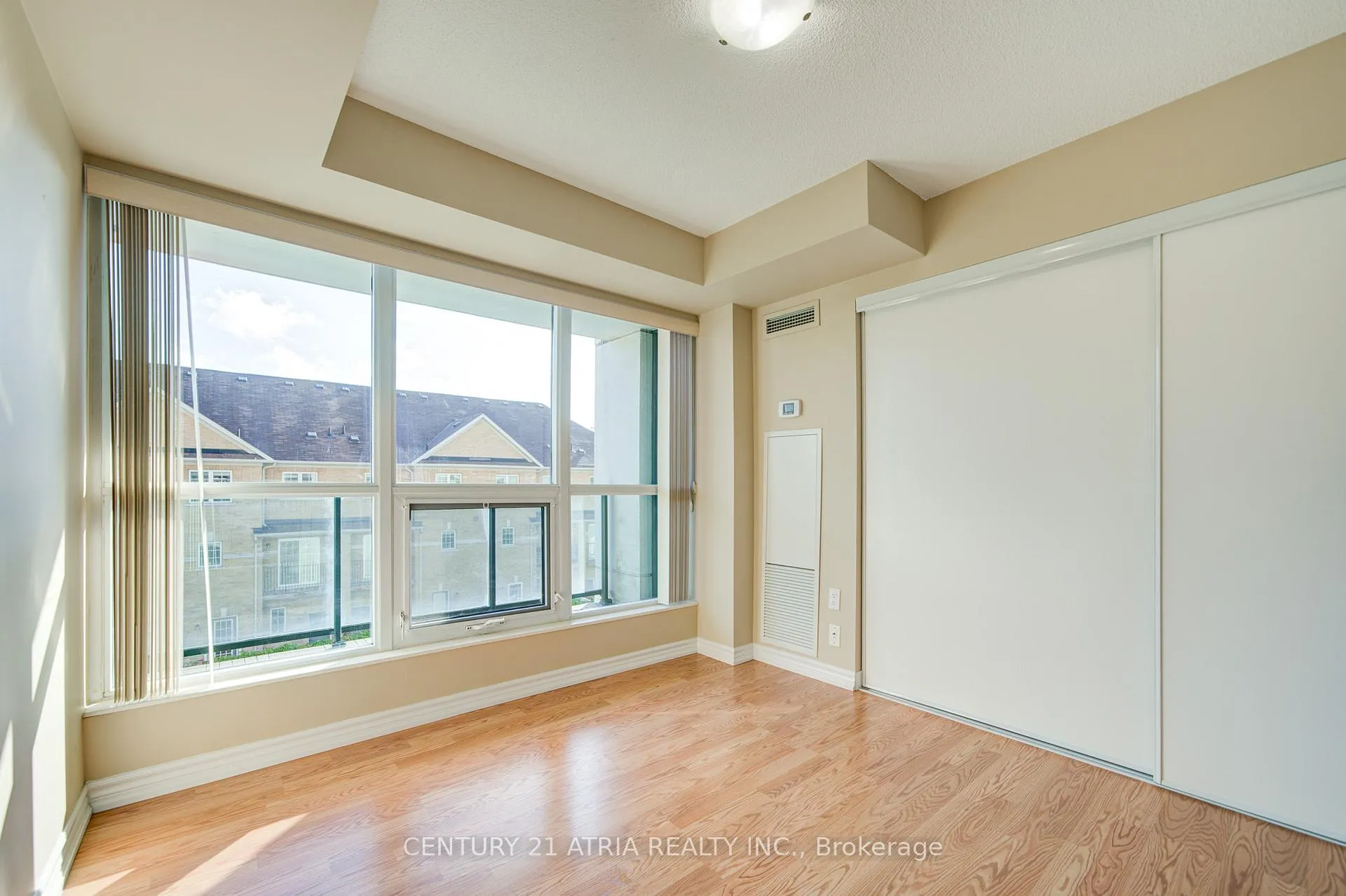 Photo 19 of Unit 308, 18 Harding Boulevard, Richmond Hill, Harding — HOMEH