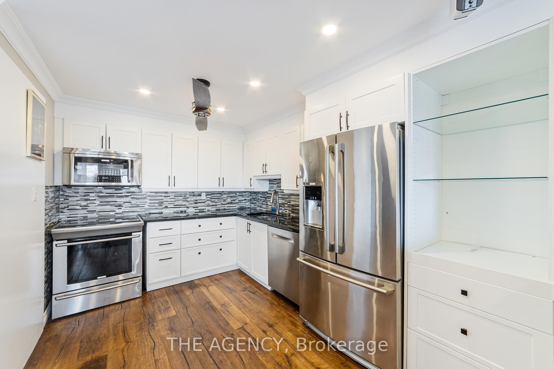 Photo 15 of Unit 1012, 500 Green Road, Hamilton, Lakeshore — HOMEH