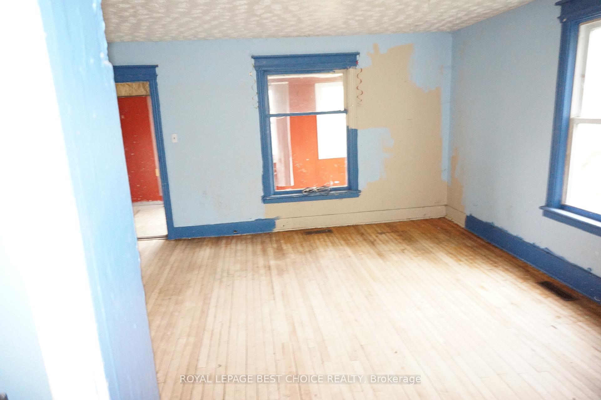 Photo 2 of 60 Baker Street, Cobalt — HOMEH