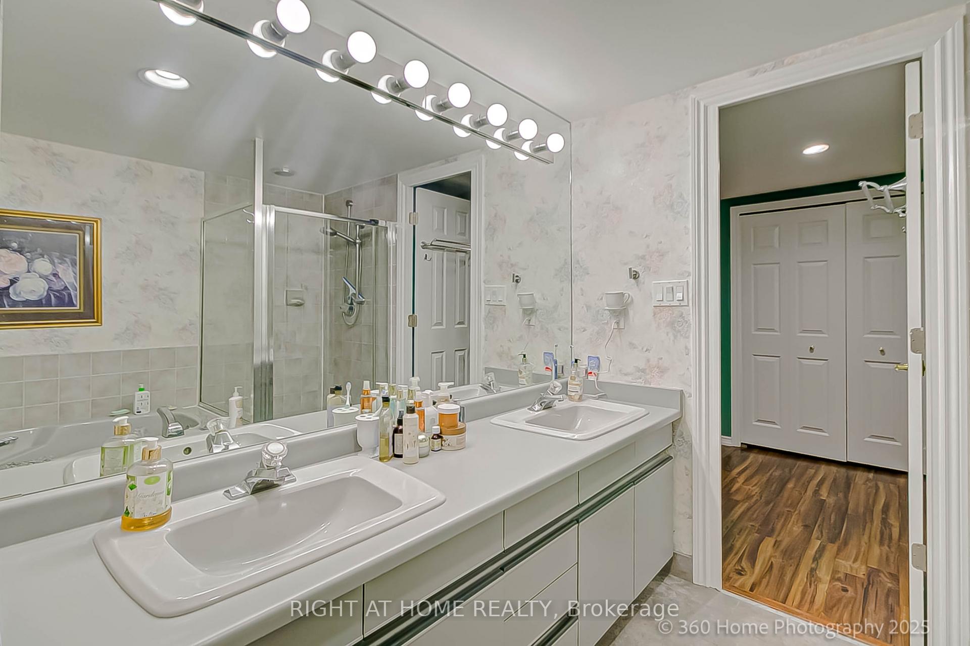 Photo 20 of Unit 506, 700 Wilson Road N, Oshawa, Centennial — HOMEH