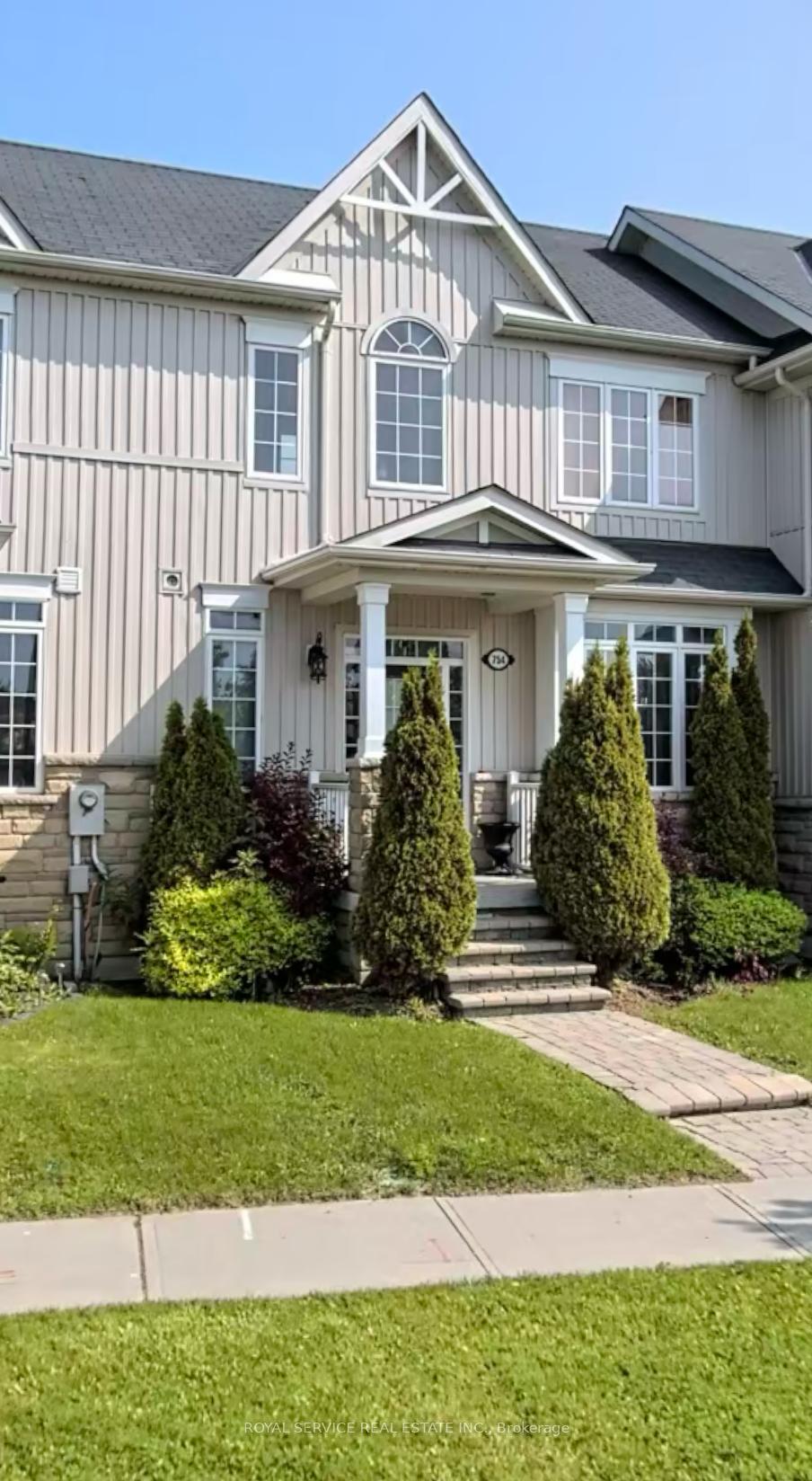 Front of 754 Carlisle Street