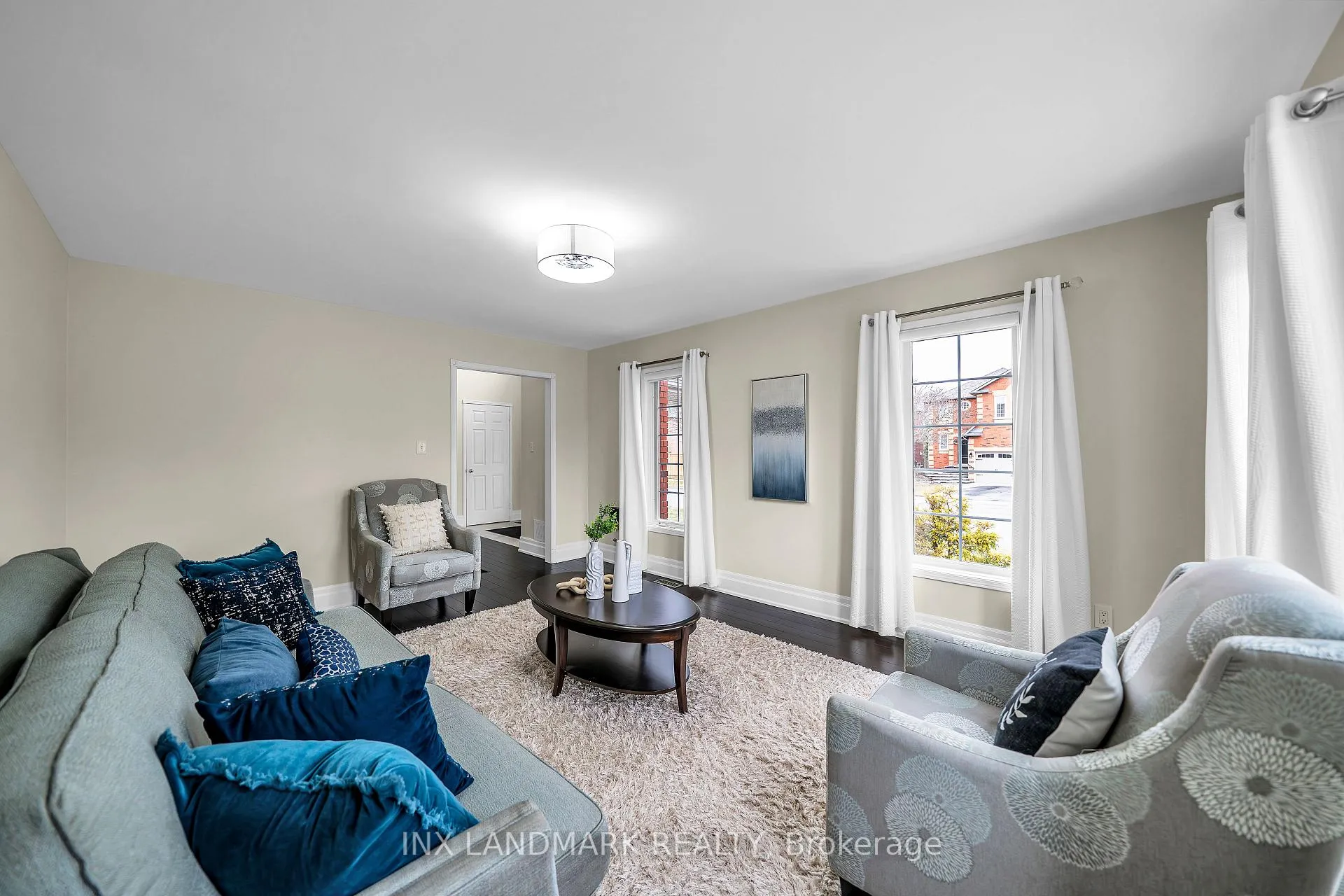 Photo 7 of 16 Bancroft Crescent, Whitby, Williamsburg — HOMEH
