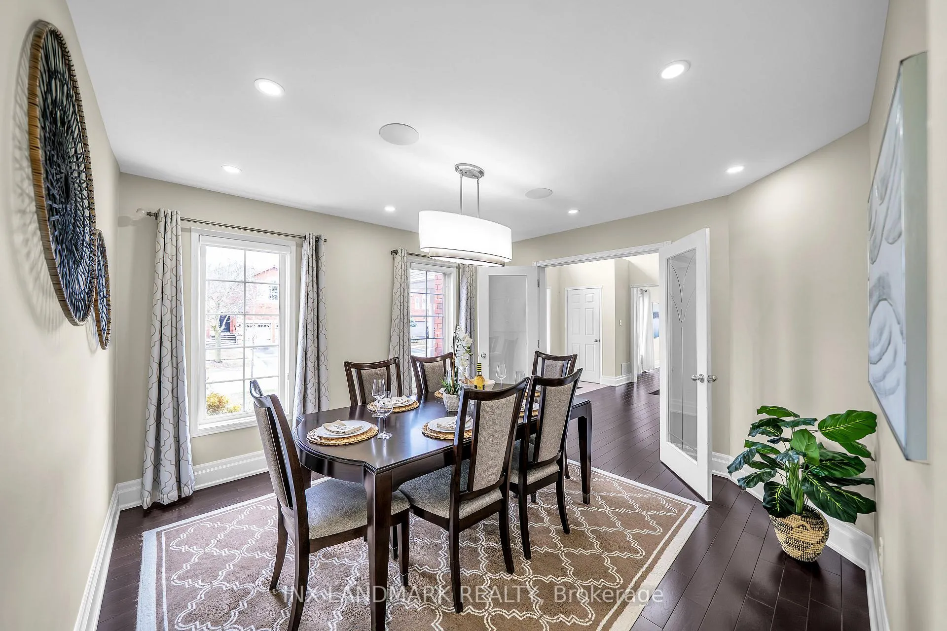 Photo 10 of 16 Bancroft Crescent, Whitby, Williamsburg — HOMEH