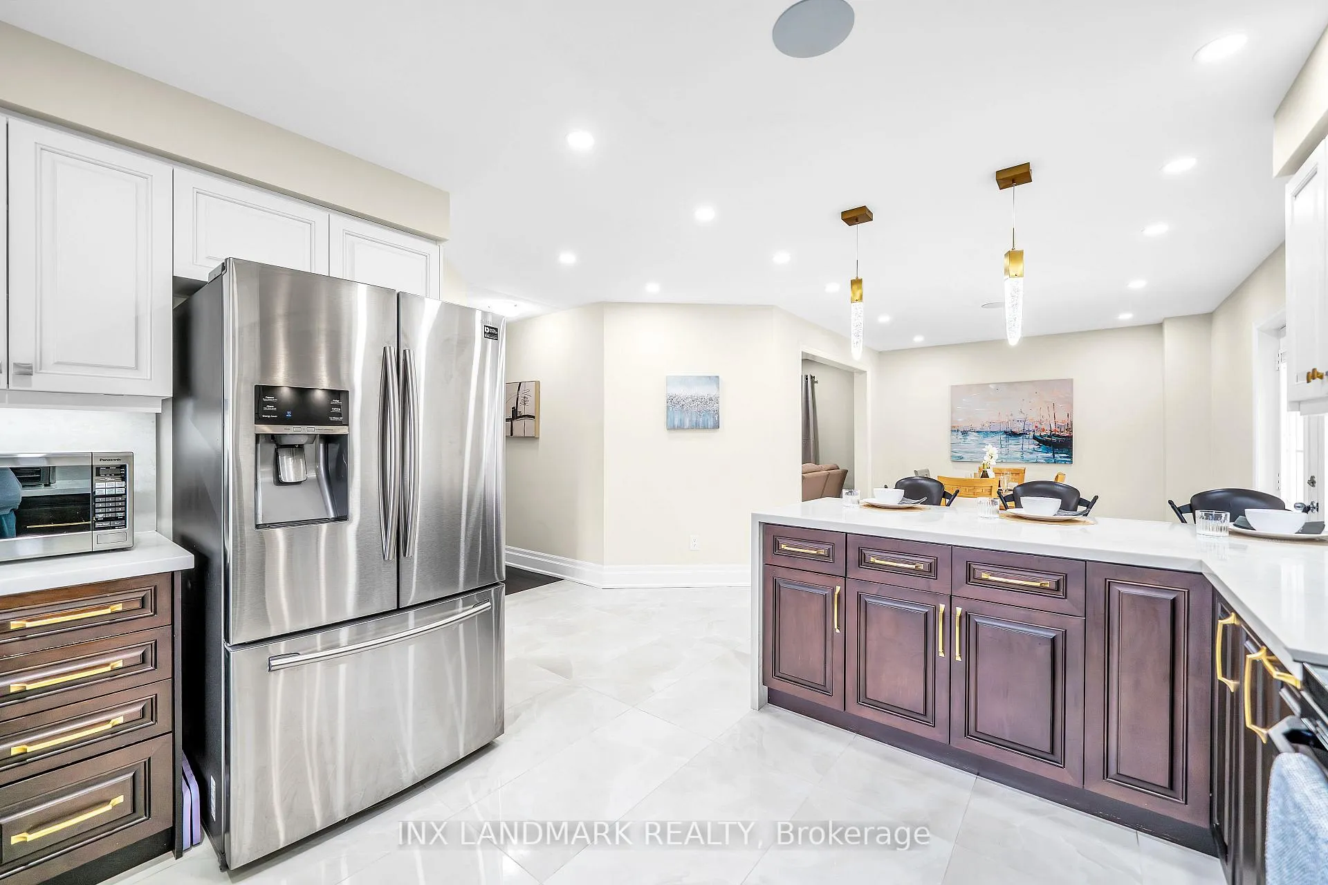 Photo 16 of 16 Bancroft Crescent, Whitby, Williamsburg — HOMEH