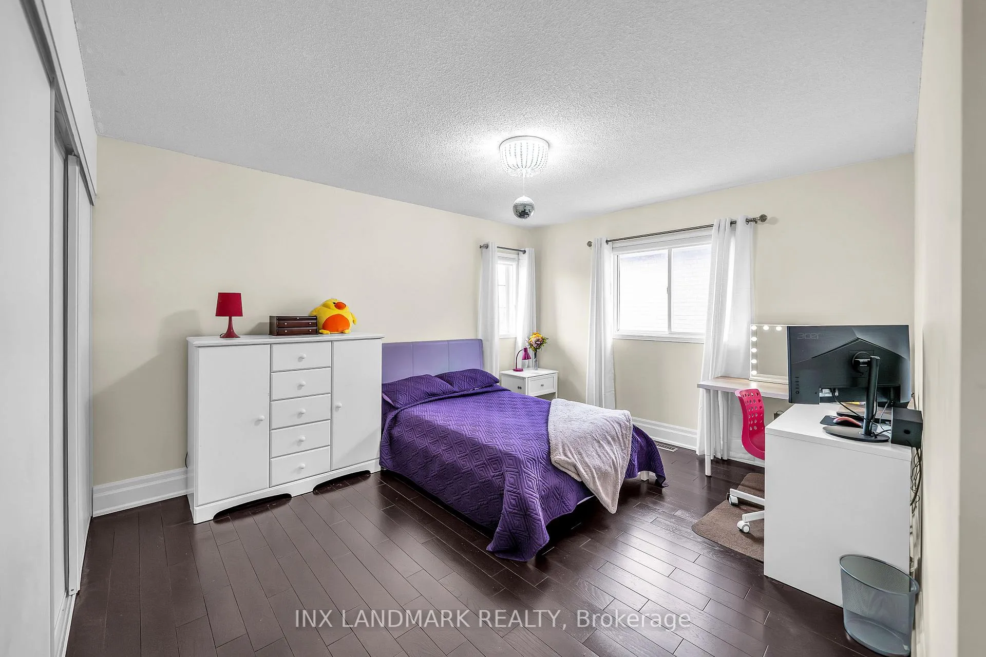 Photo 30 of 16 Bancroft Crescent, Whitby, Williamsburg — HOMEH